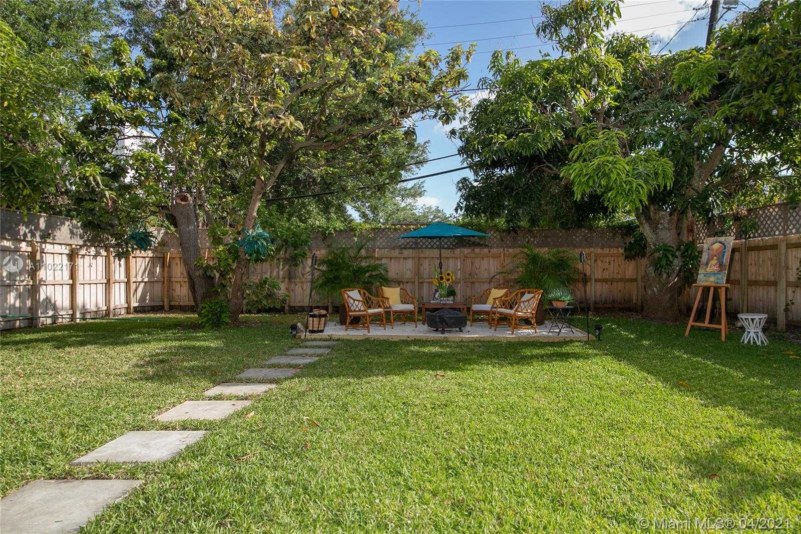 Small Image of 556 NORTH EAST 74TH ST, Miami Number 21