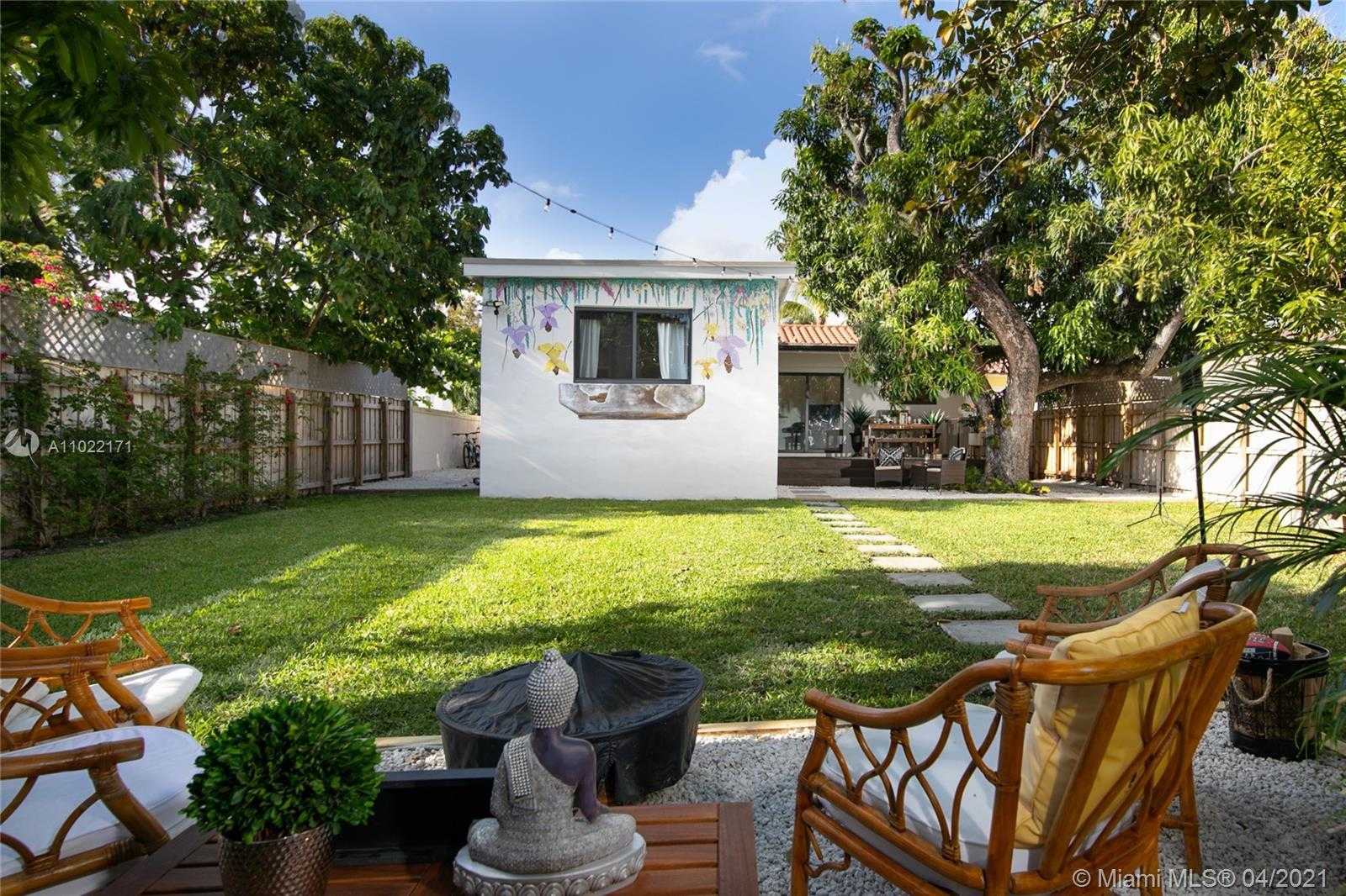 Small Image of 556 NORTH EAST 74TH ST, Miami Number 22