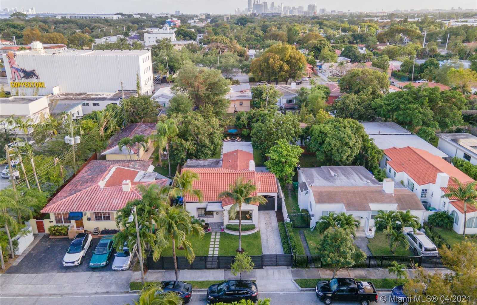 Small Image of 556 NORTH EAST 74TH ST, Miami Number 27
