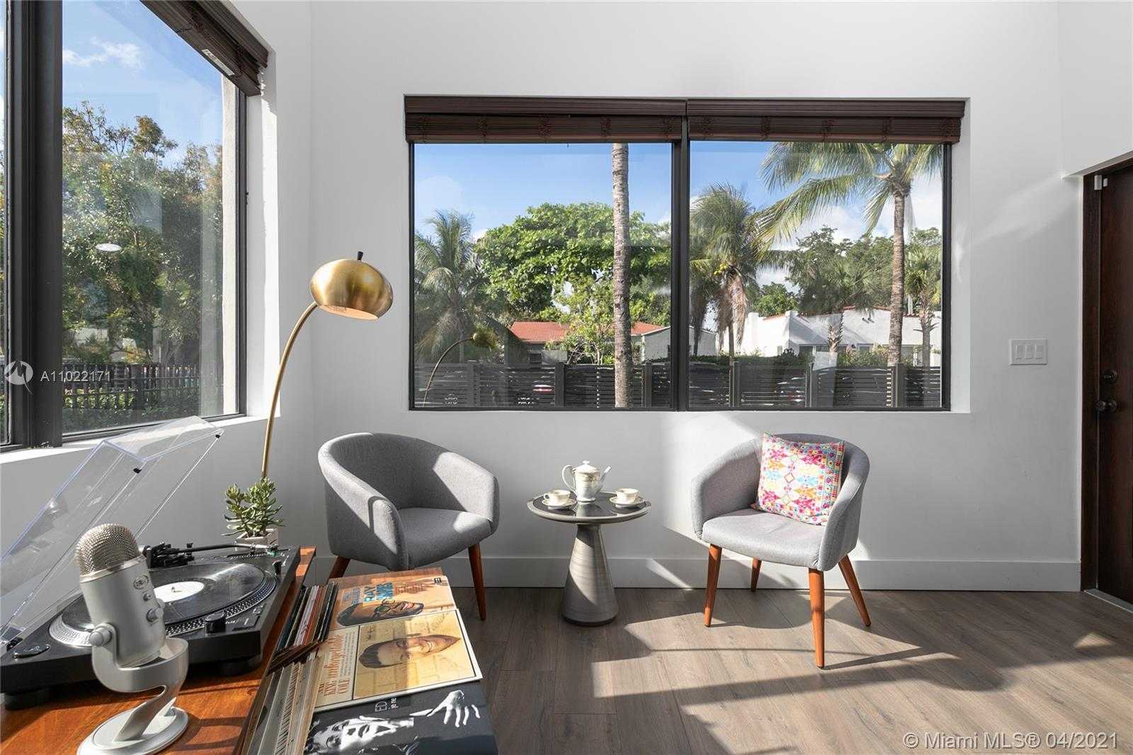 Small Image of 556 NORTH EAST 74TH ST, Miami Number 3