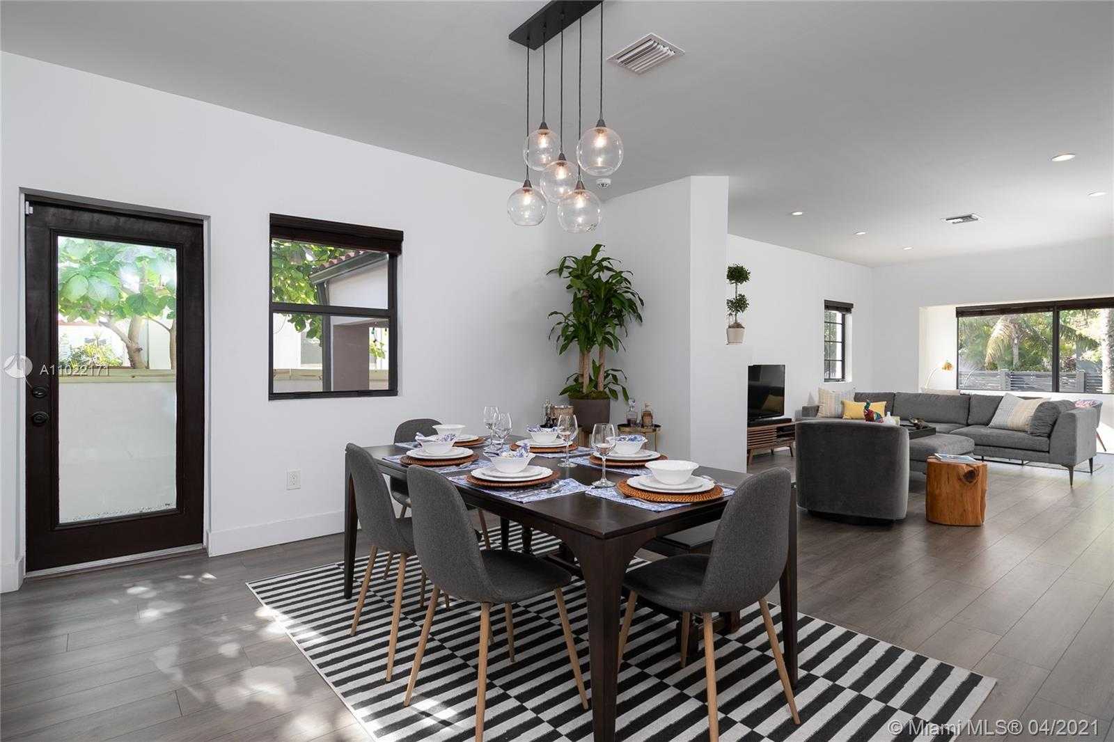 Small Image of 556 NORTH EAST 74TH ST, Miami Number 4