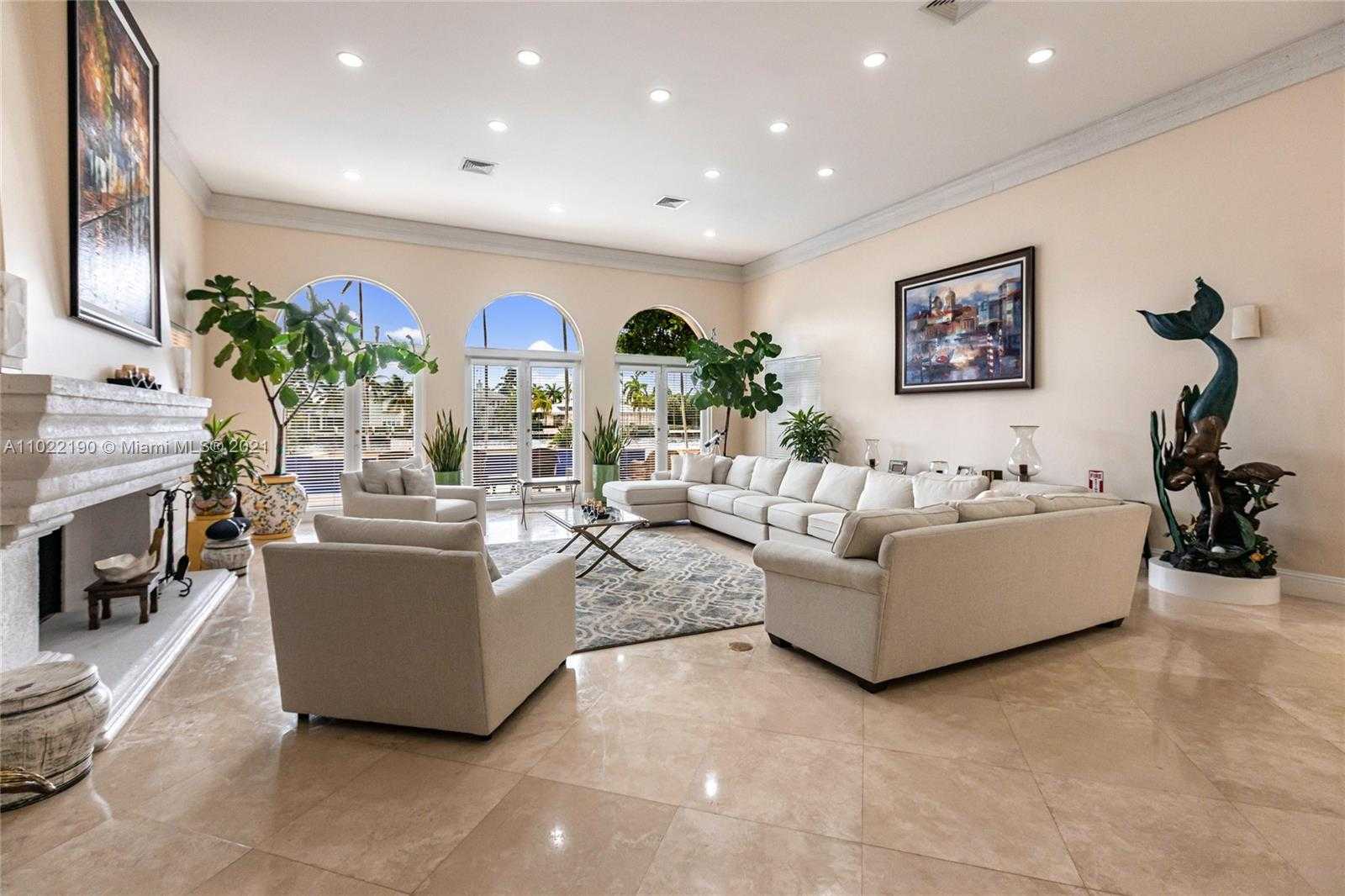 Small Image of 2300 AQUA VISTA BLVD, Fort Lauderdale Number 17