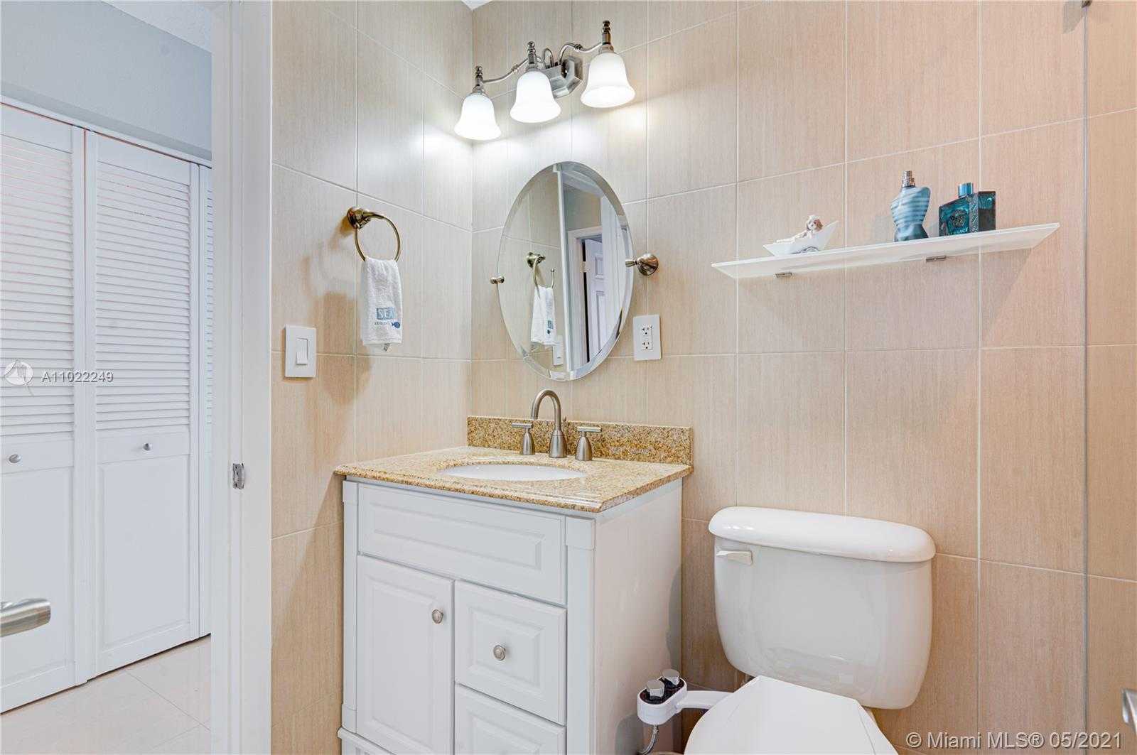 Small Image of 814 BONITO LN, Key Largo Number 28