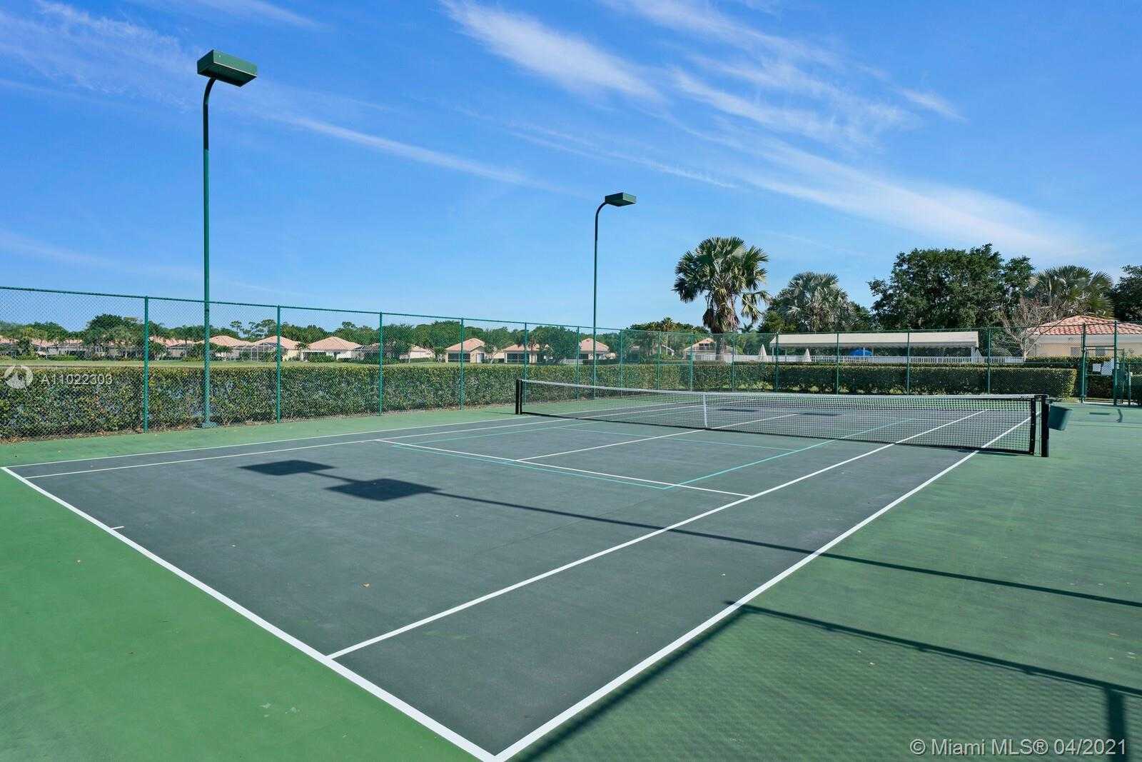 Small Image of 720 SOUTH WEST BALMORAL TRCE, Stuart Number 23