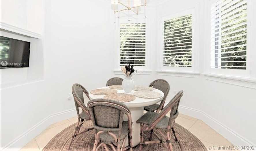 Small Image of 13999 OLD CUTLER RD, Palmetto Bay Number 11