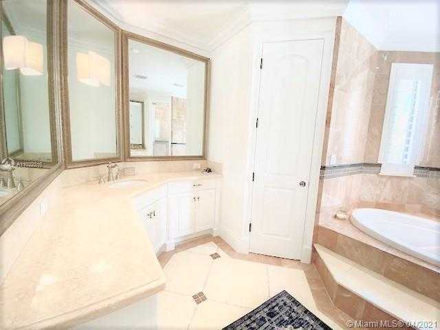Small Image of 13999 OLD CUTLER RD, Palmetto Bay Number 18