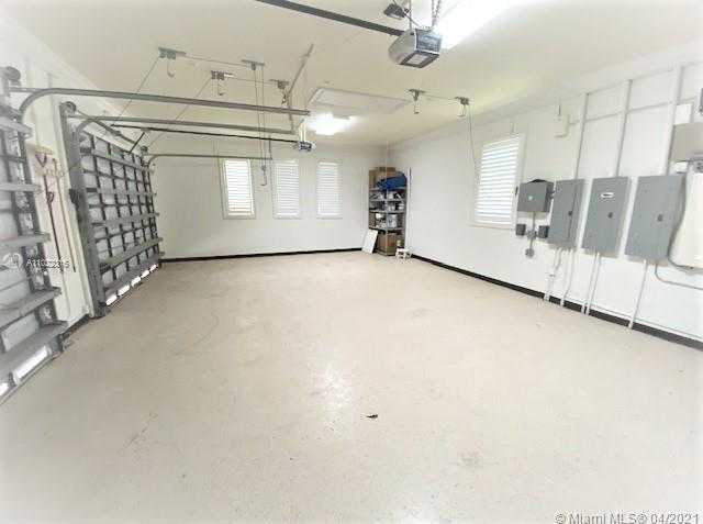 Small Image of 13999 OLD CUTLER RD, Palmetto Bay Number 51