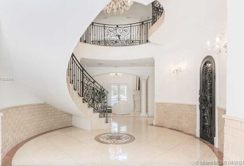 Small Image of 13999 OLD CUTLER RD, Palmetto Bay Number 6