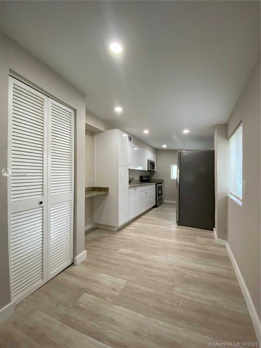 Small Image of 6022 SOUTH WEST 40TH CT, Miramar Number 15