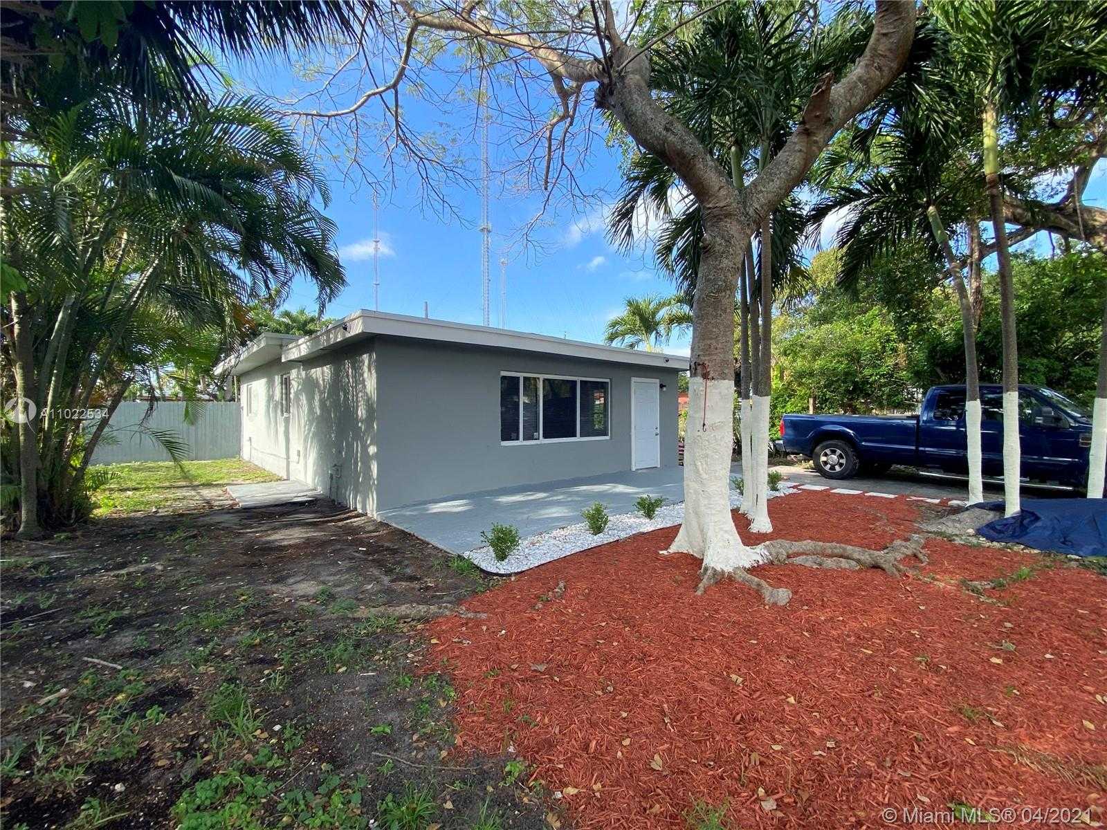 Small Image of 6022 SOUTH WEST 40TH CT, Miramar Number 3
