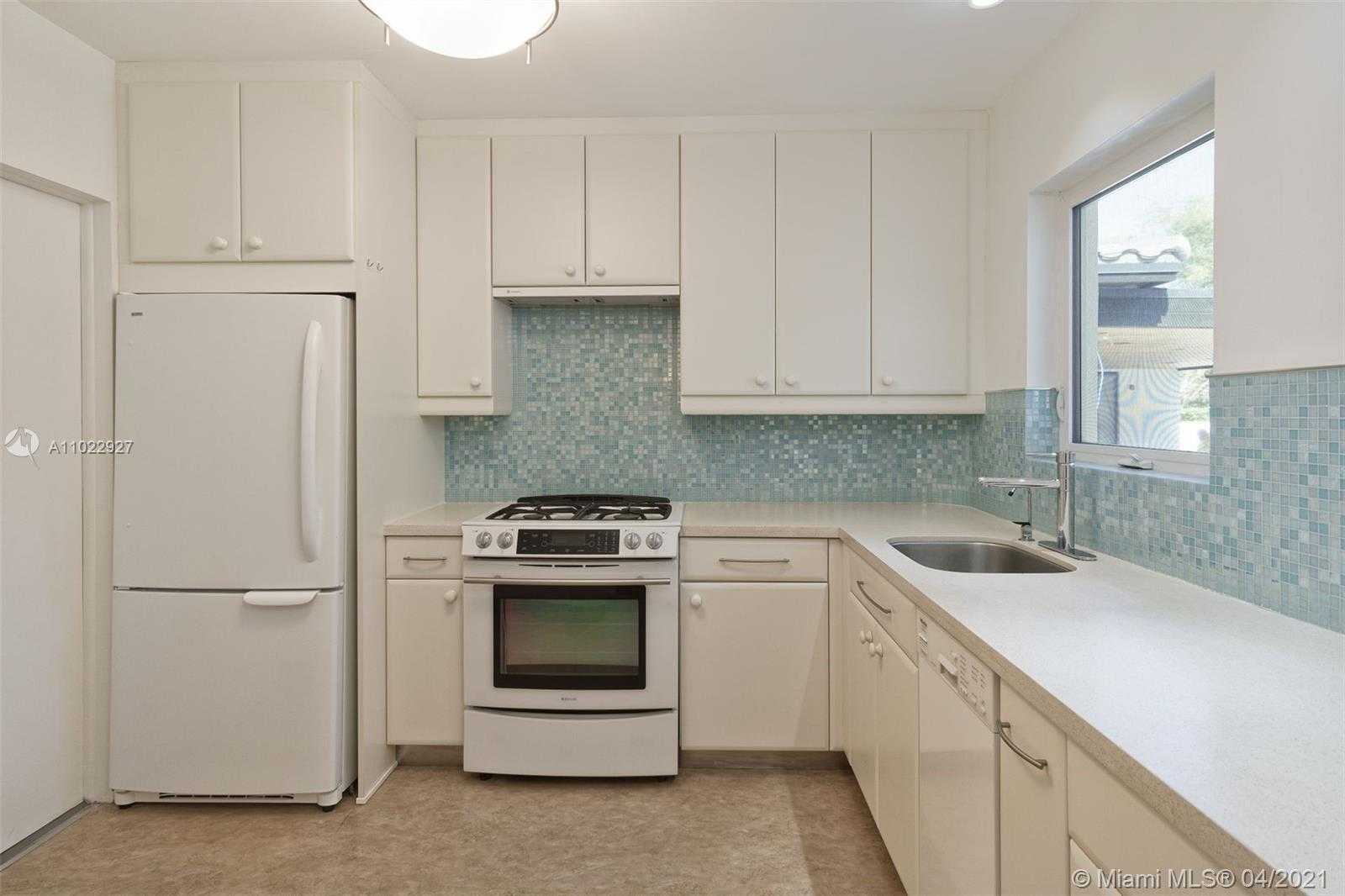 Small Image of 61 NORTH EAST 88TH ST, El Portal Number 19