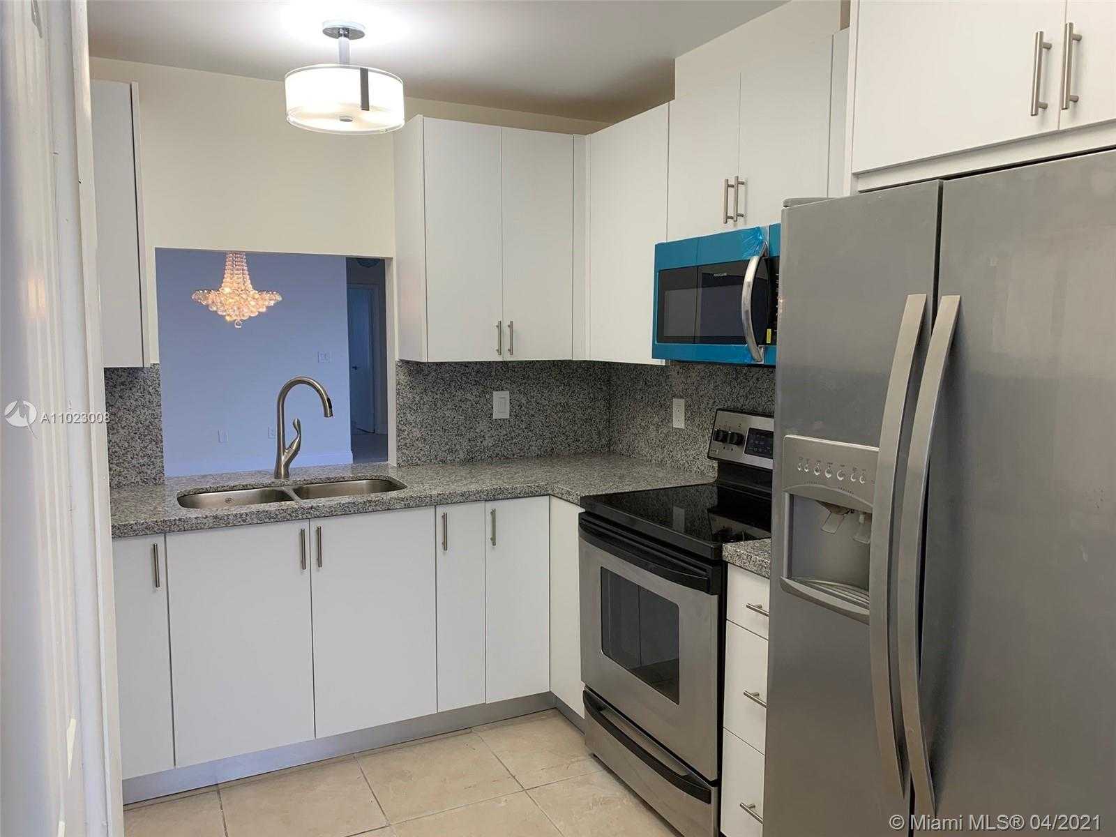 Small Image of 13560 SOUTH WEST 39TH LN, Miami Number 2