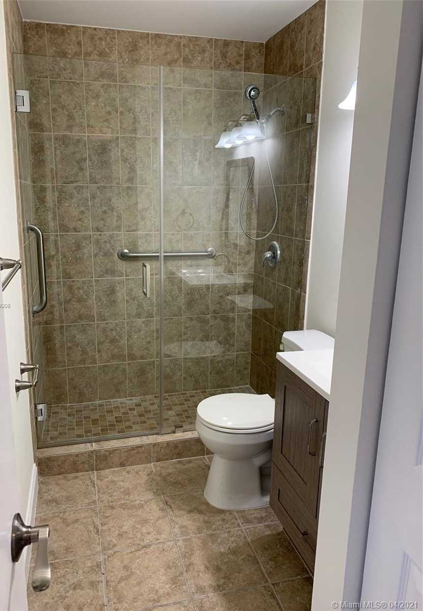 Small Image of 13560 SOUTH WEST 39TH LN, Miami Number 3