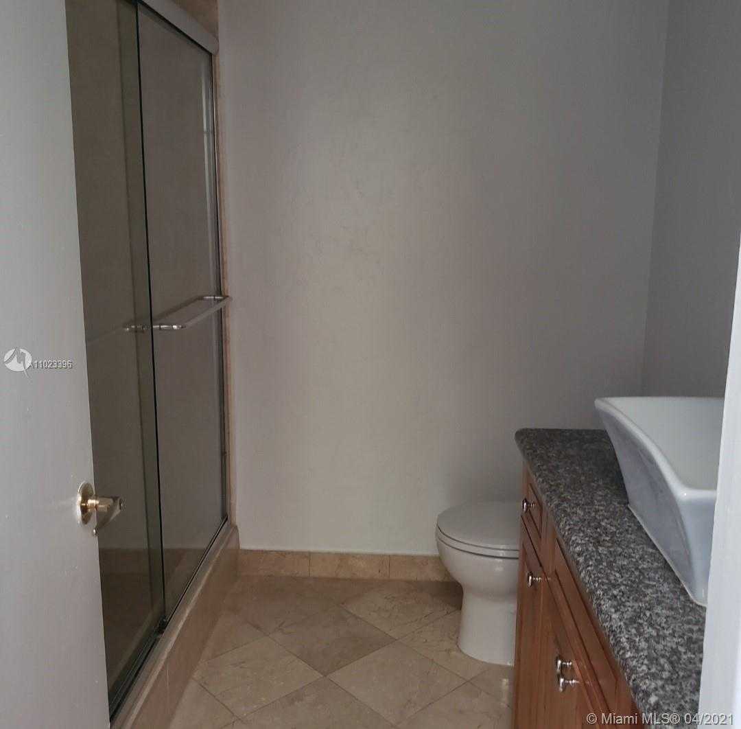 Small Image of 20345 NORTH EAST 10TH CT, Miami Number 11