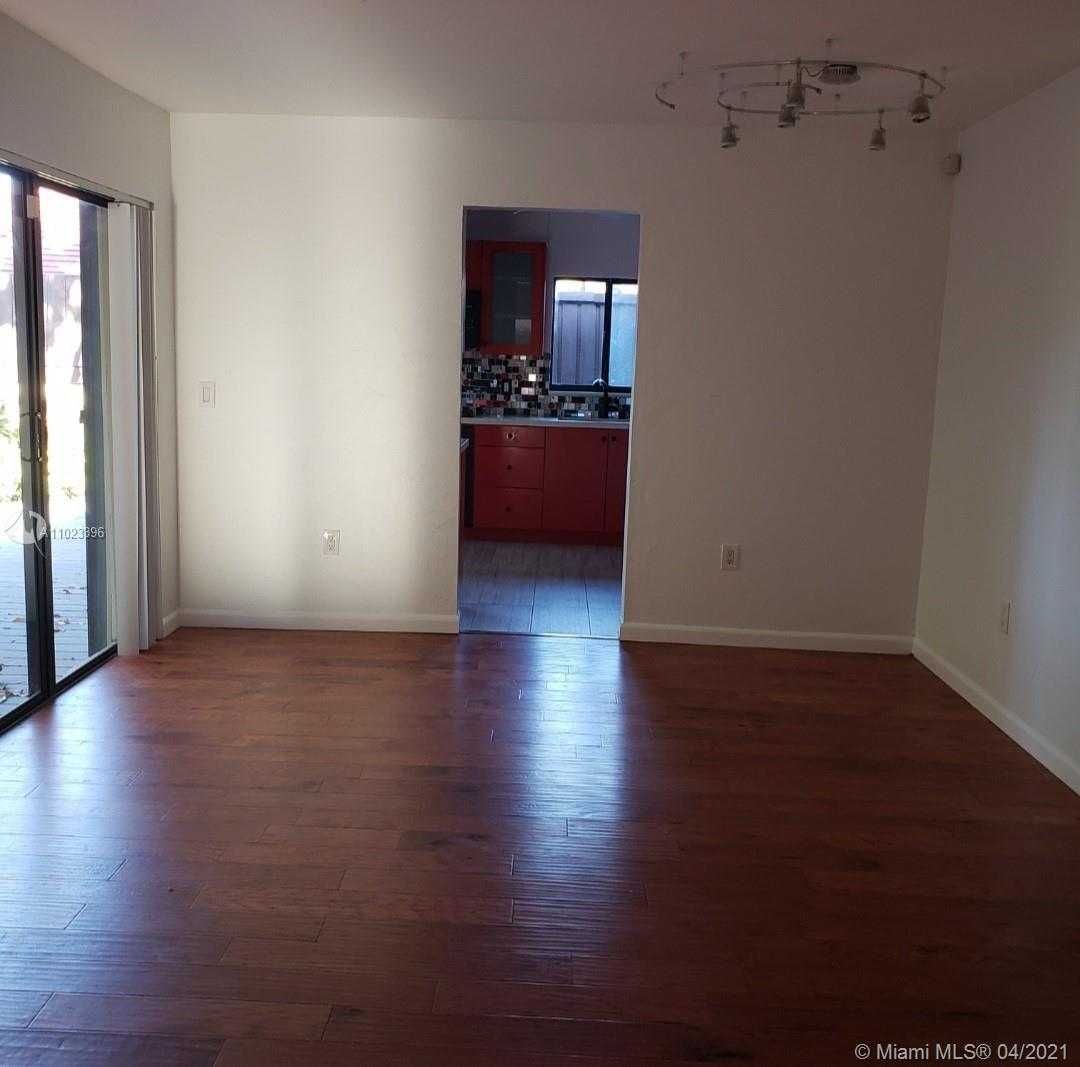 Small Image of 20345 NORTH EAST 10TH CT, Miami Number 3