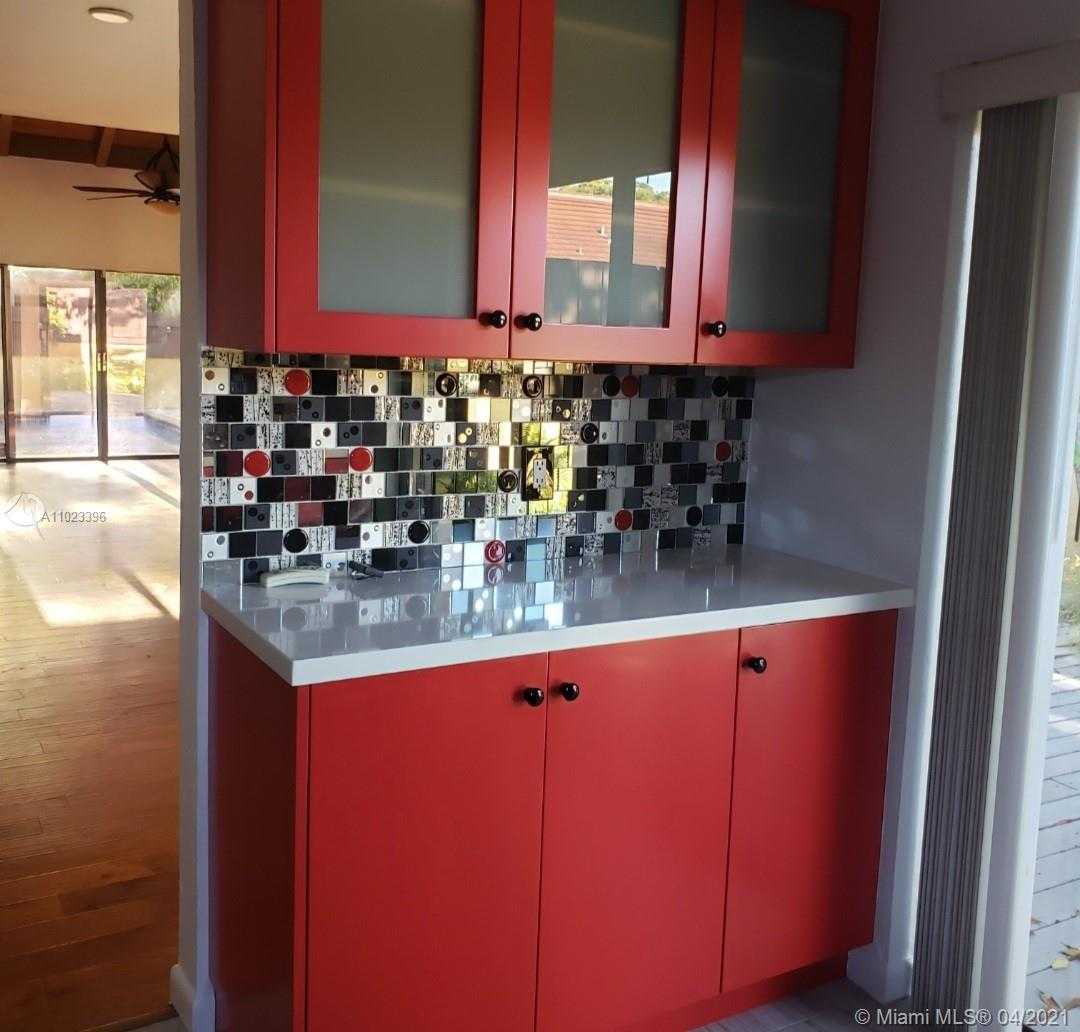 Small Image of 20345 NORTH EAST 10TH CT, Miami Number 6
