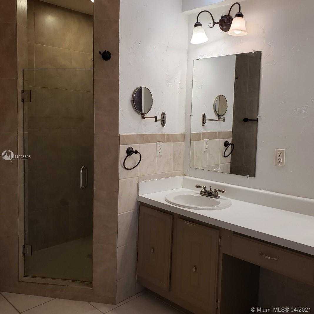 Small Image of 20345 NORTH EAST 10TH CT, Miami Number 9