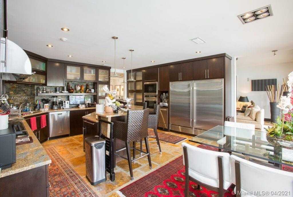Small Image of 4933 NORTH WEST 94TH DORAL PL, Doral Number 26