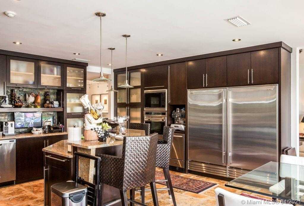 Small Image of 4933 NORTH WEST 94TH DORAL PL, Doral Number 28