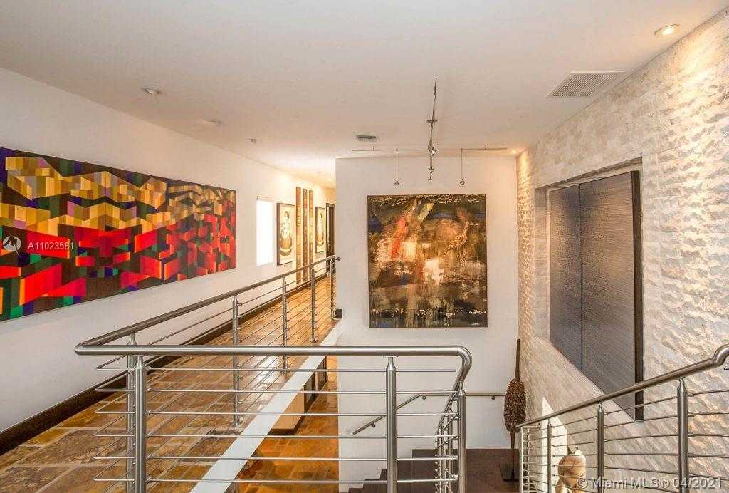 Small Image of 4933 NORTH WEST 94TH DORAL PL, Doral Number 38