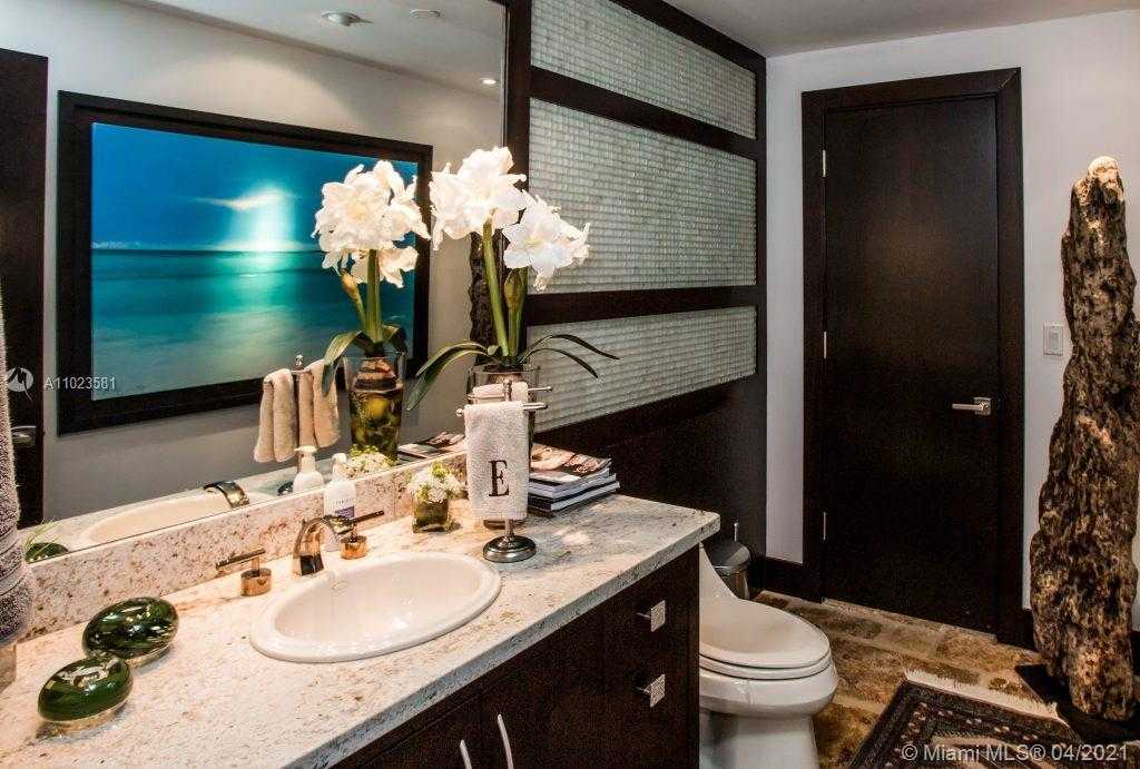 Small Image of 4933 NORTH WEST 94TH DORAL PL, Doral Number 55