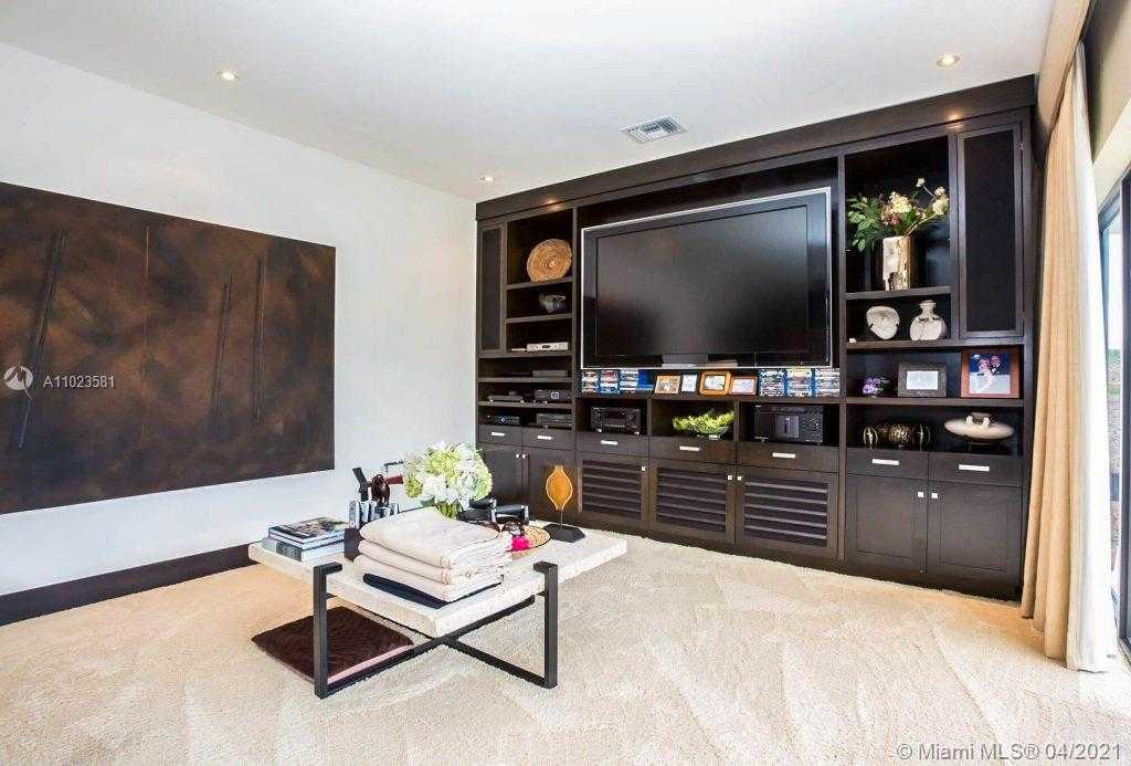 Small Image of 4933 NORTH WEST 94TH DORAL PL, Doral Number 68
