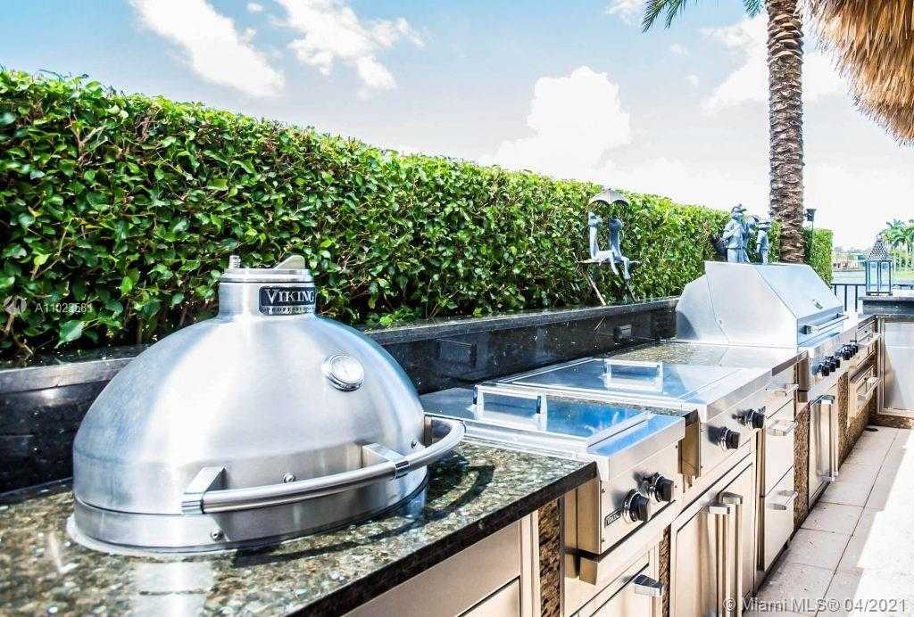 Small Image of 4933 NORTH WEST 94TH DORAL PL, Doral Number 85
