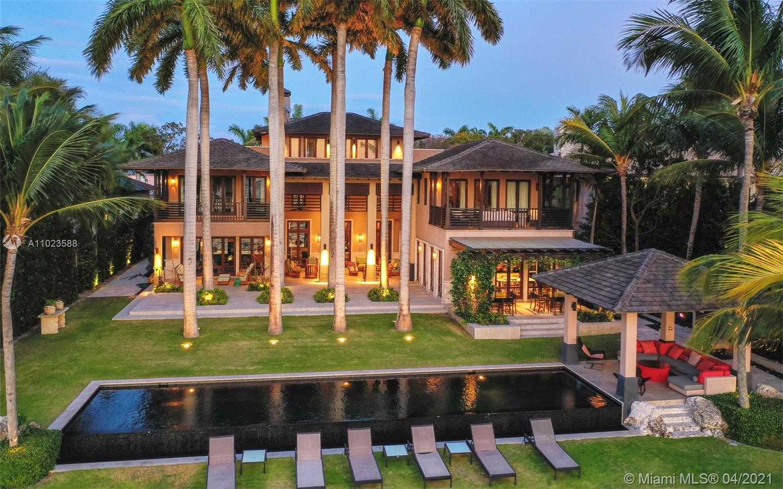 Small Image of 9 HARBOR POINT, Key Biscayne Number 11