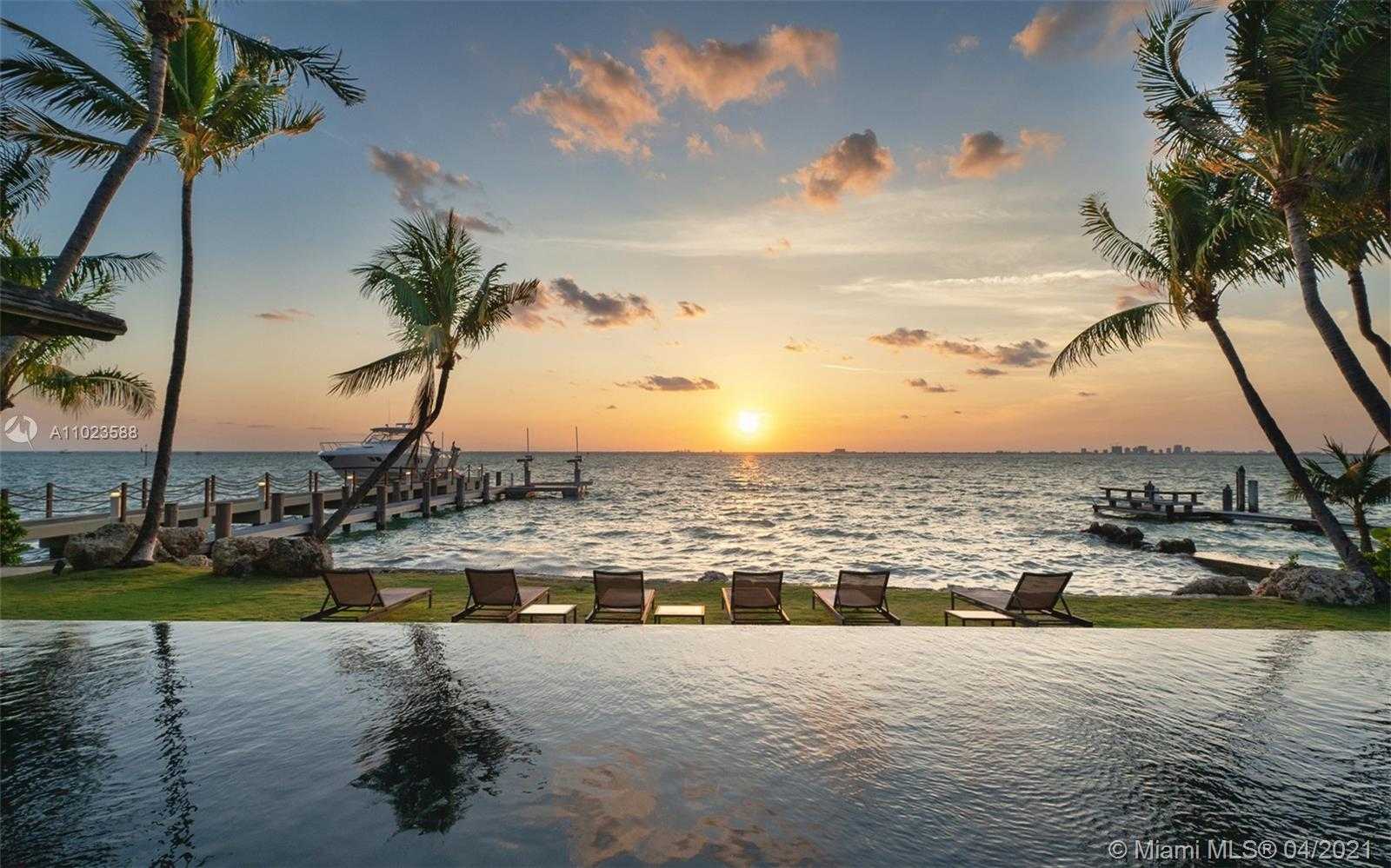 Small Image of 9 HARBOR POINT, Key Biscayne Number 18