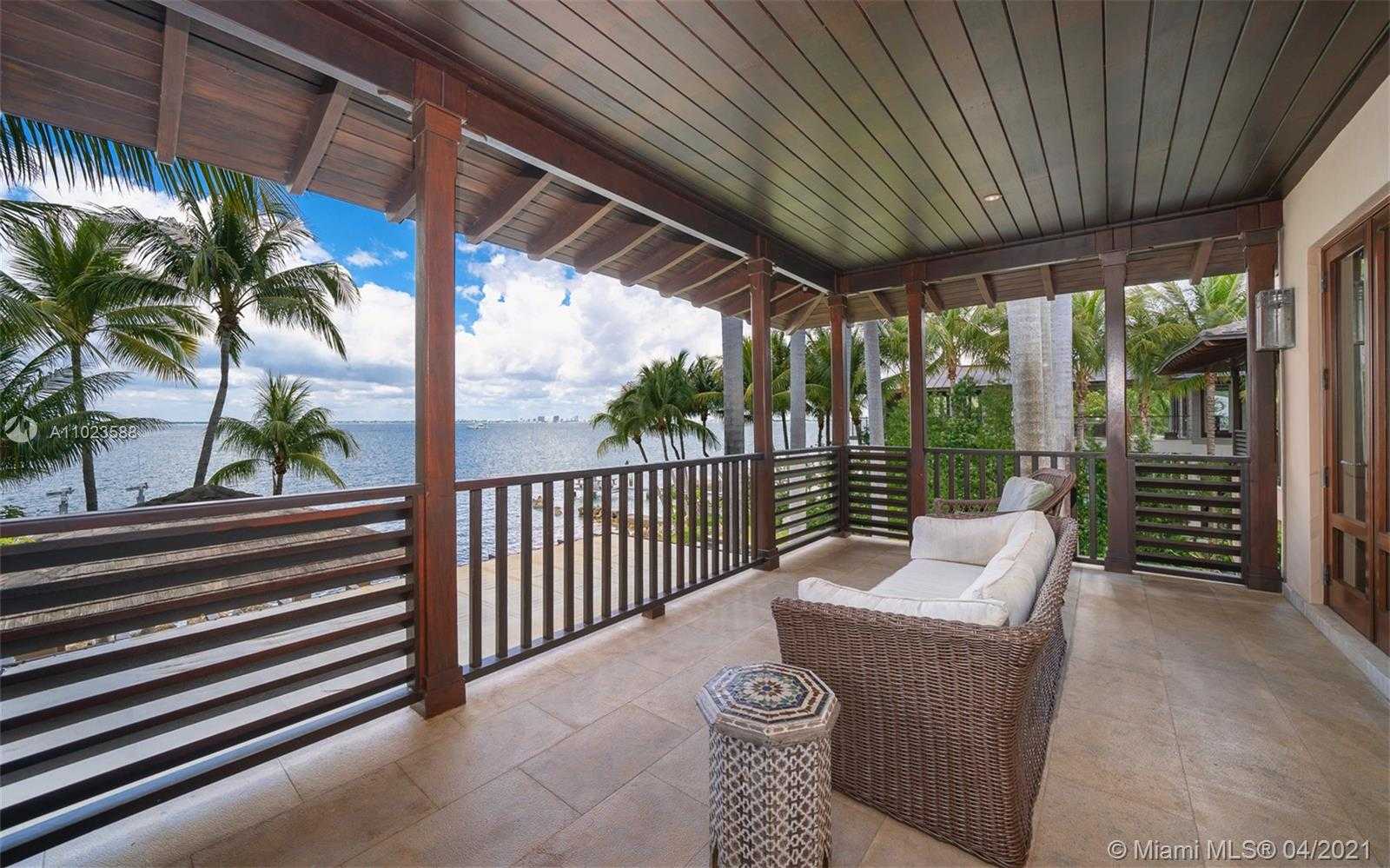 Small Image of 9 HARBOR POINT, Key Biscayne Number 29