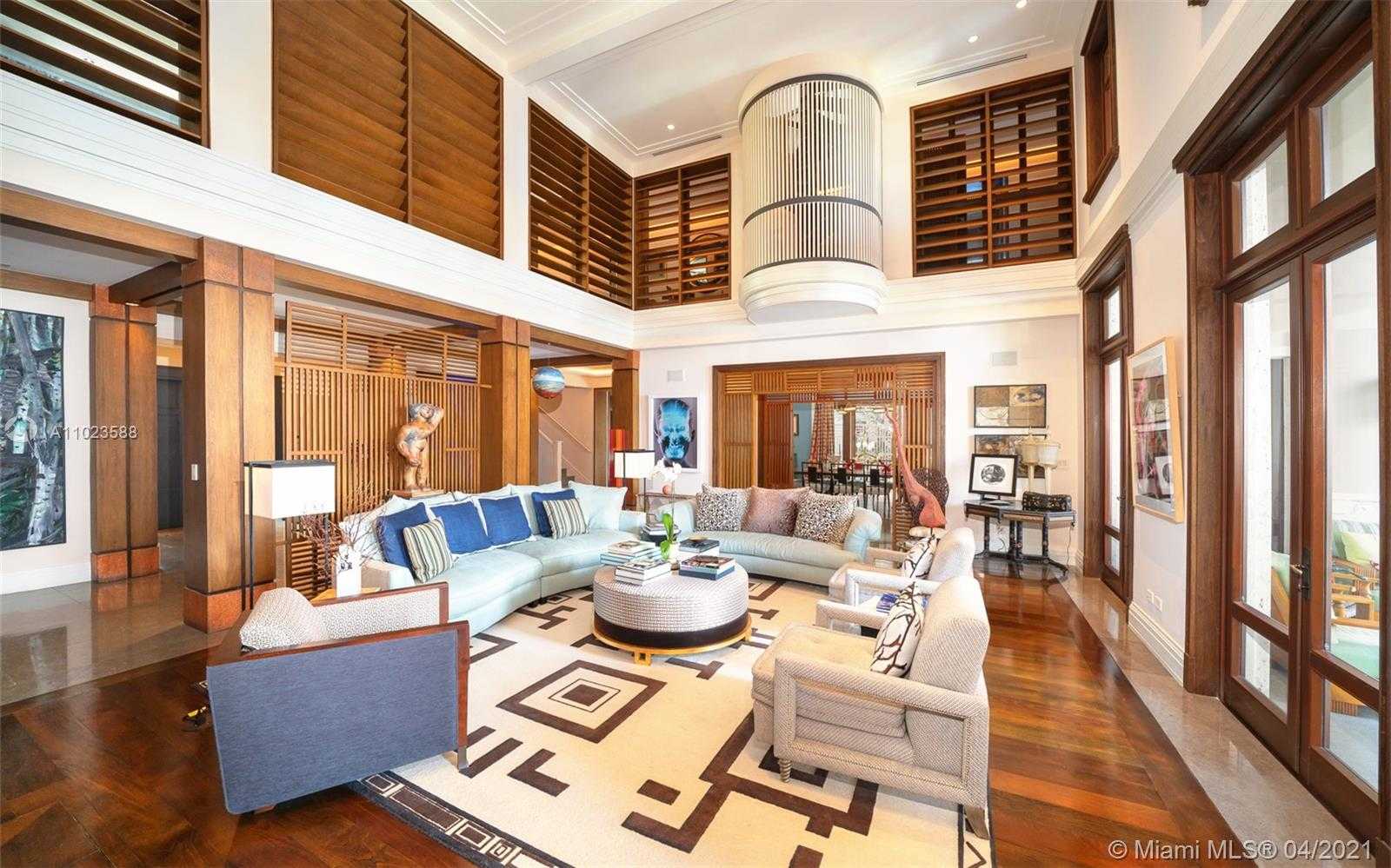 Small Image of 9 HARBOR POINT, Key Biscayne Number 6