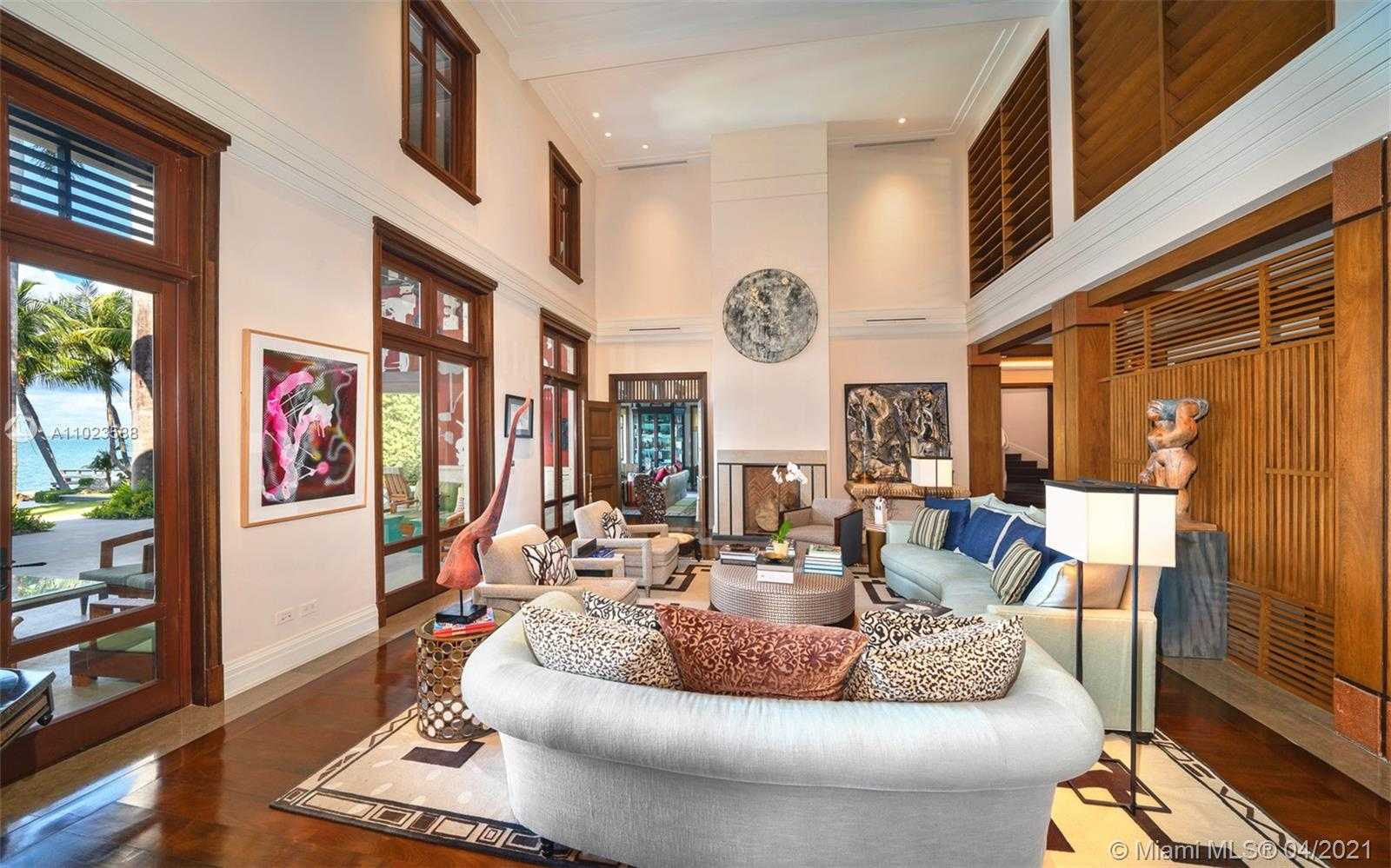 Small Image of 9 HARBOR POINT, Key Biscayne Number 7