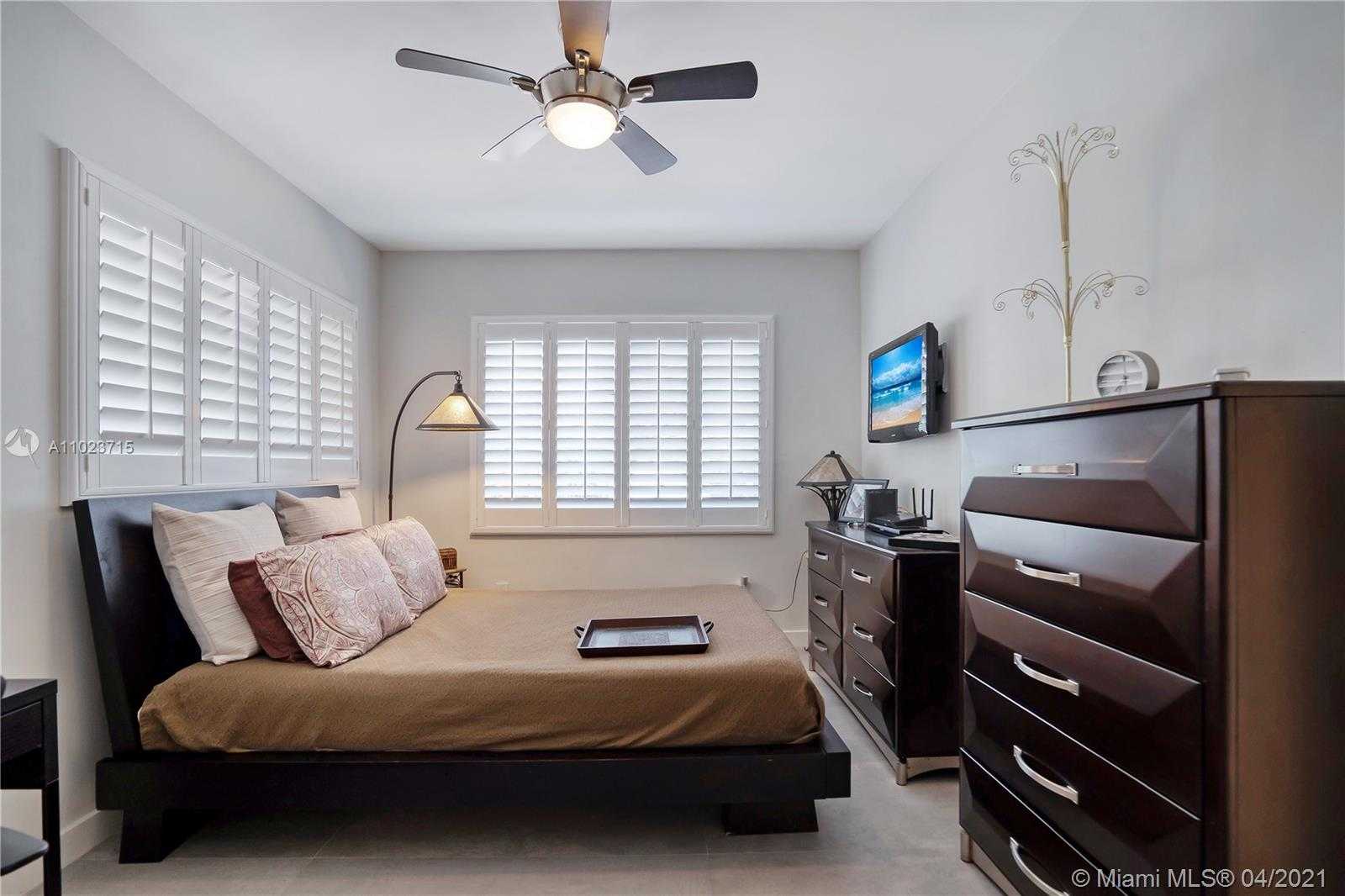 Small Image of 2104 NORTH EAST 124TH ST, North Miami Number 12