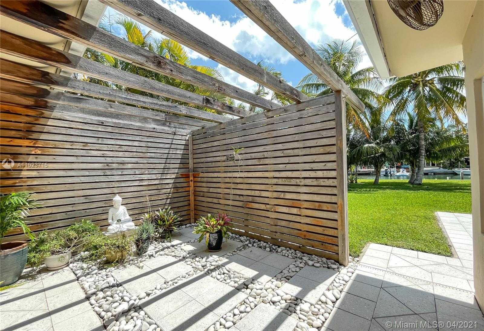 Small Image of 2104 NORTH EAST 124TH ST, North Miami Number 17
