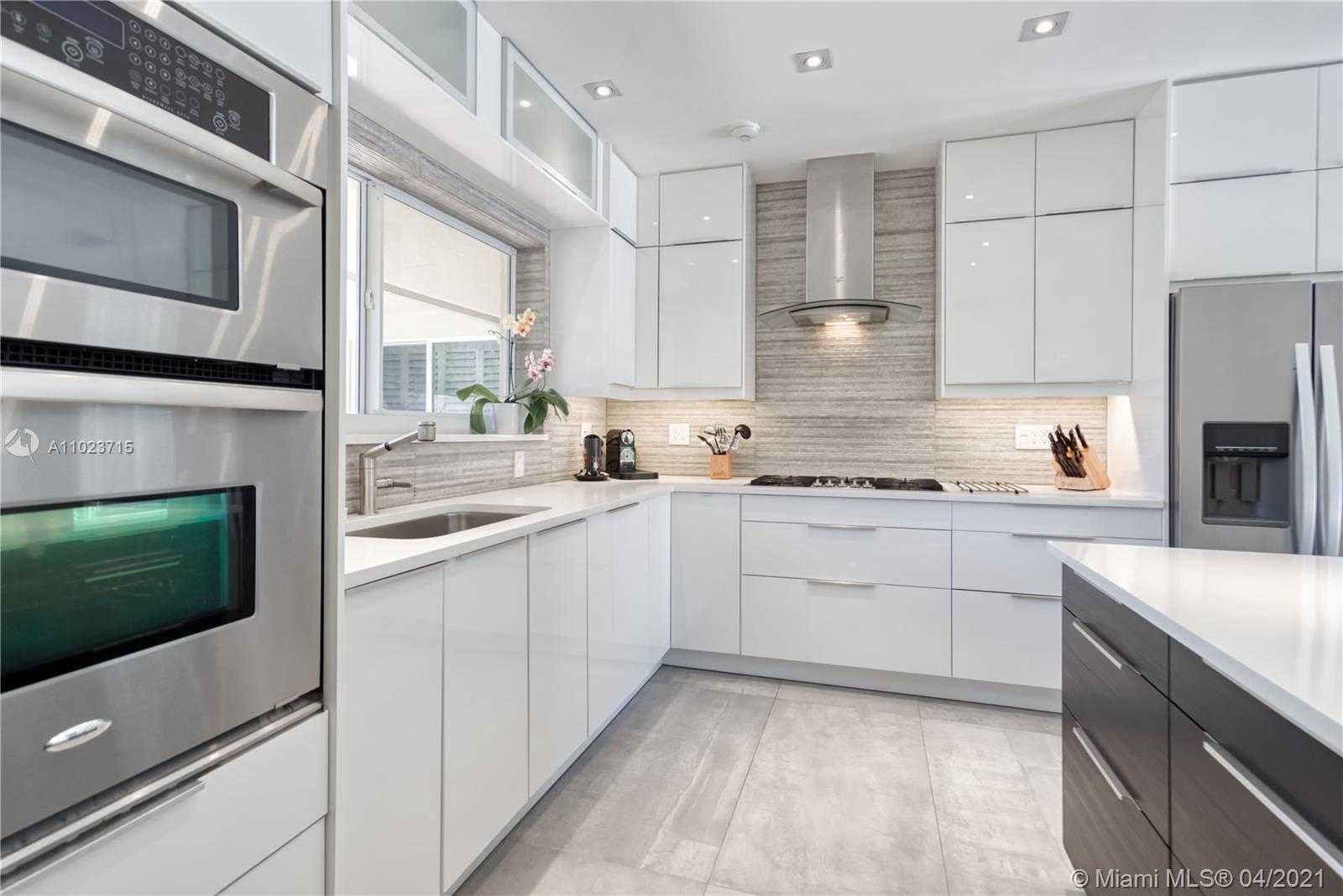 Small Image of 2104 NORTH EAST 124TH ST, North Miami Number 8