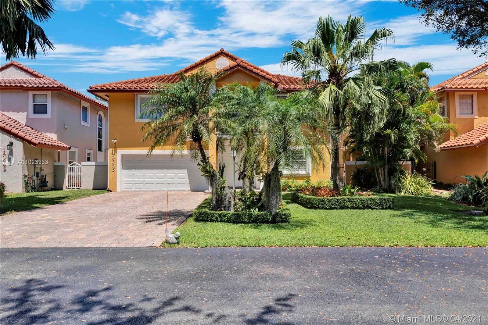 Small Image of 10535 NORTH WEST 43RD TER, Doral Number 4