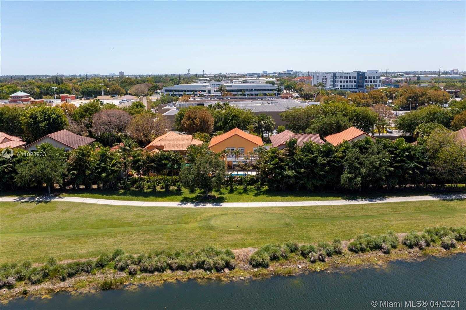 Small Image of 10535 NORTH WEST 43RD TER, Doral Number 50