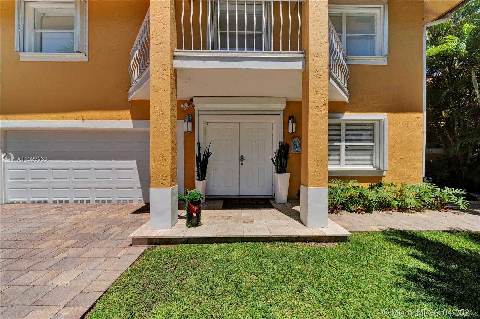 Small Image of 10535 NORTH WEST 43RD TER, Doral Number 6