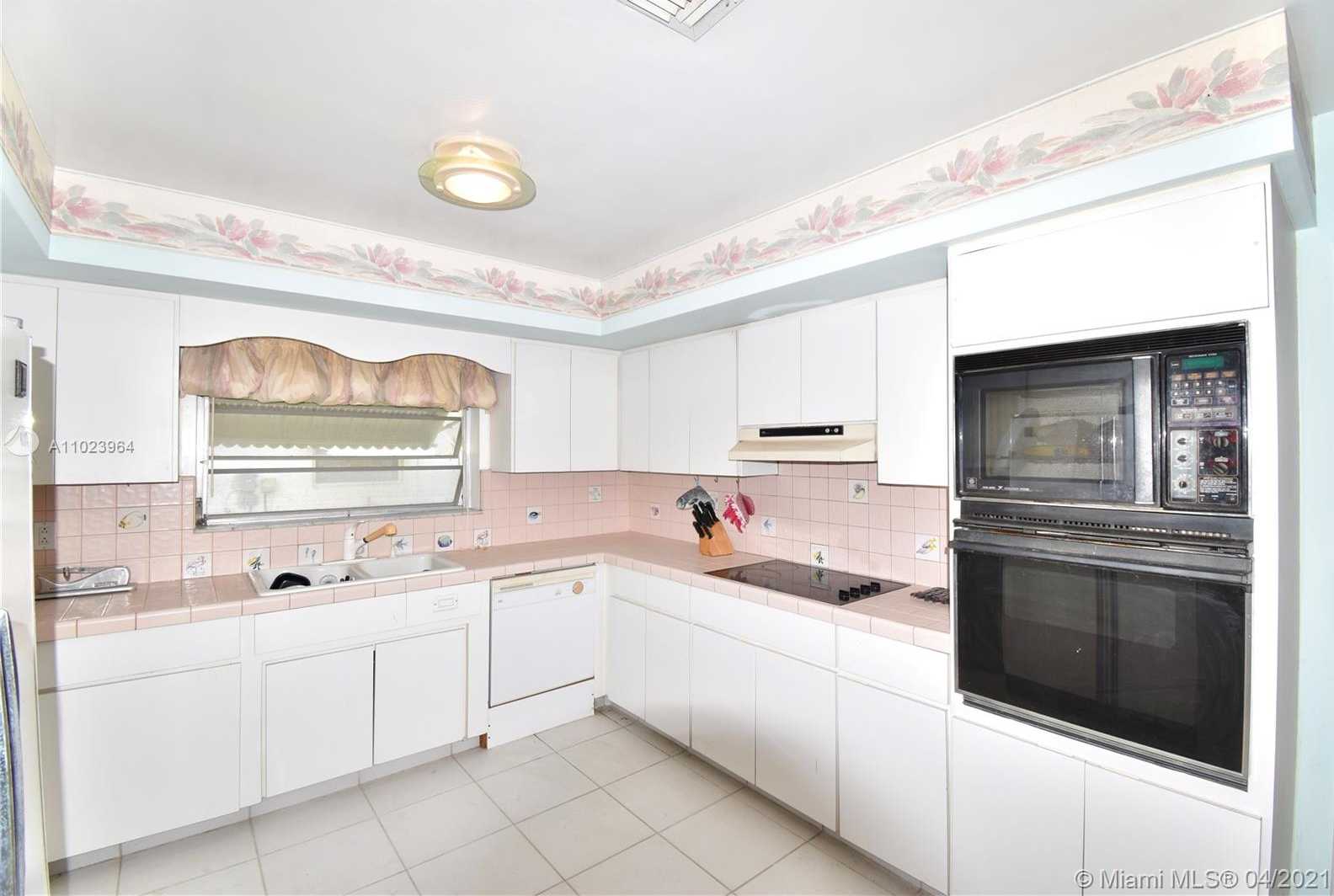 Small Image of 2715 NORTH EAST 23RD CT, Pompano Beach Number 14
