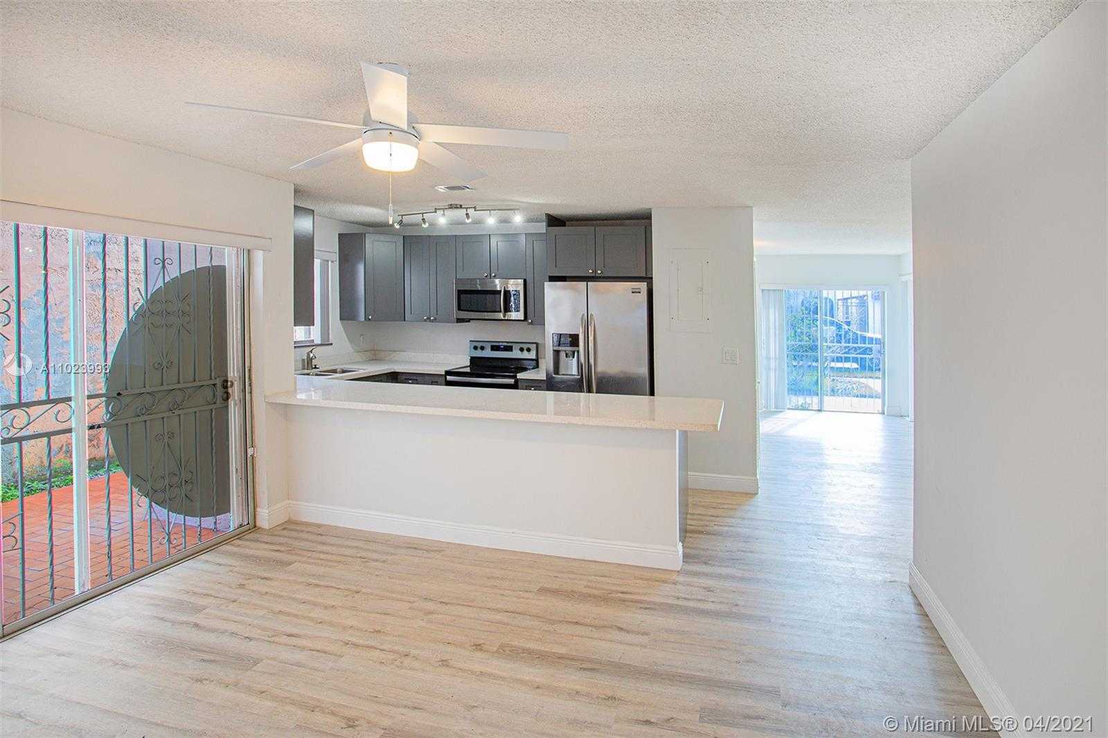 Small Image of 4310 WEST 10TH CT, Hialeah Number 15