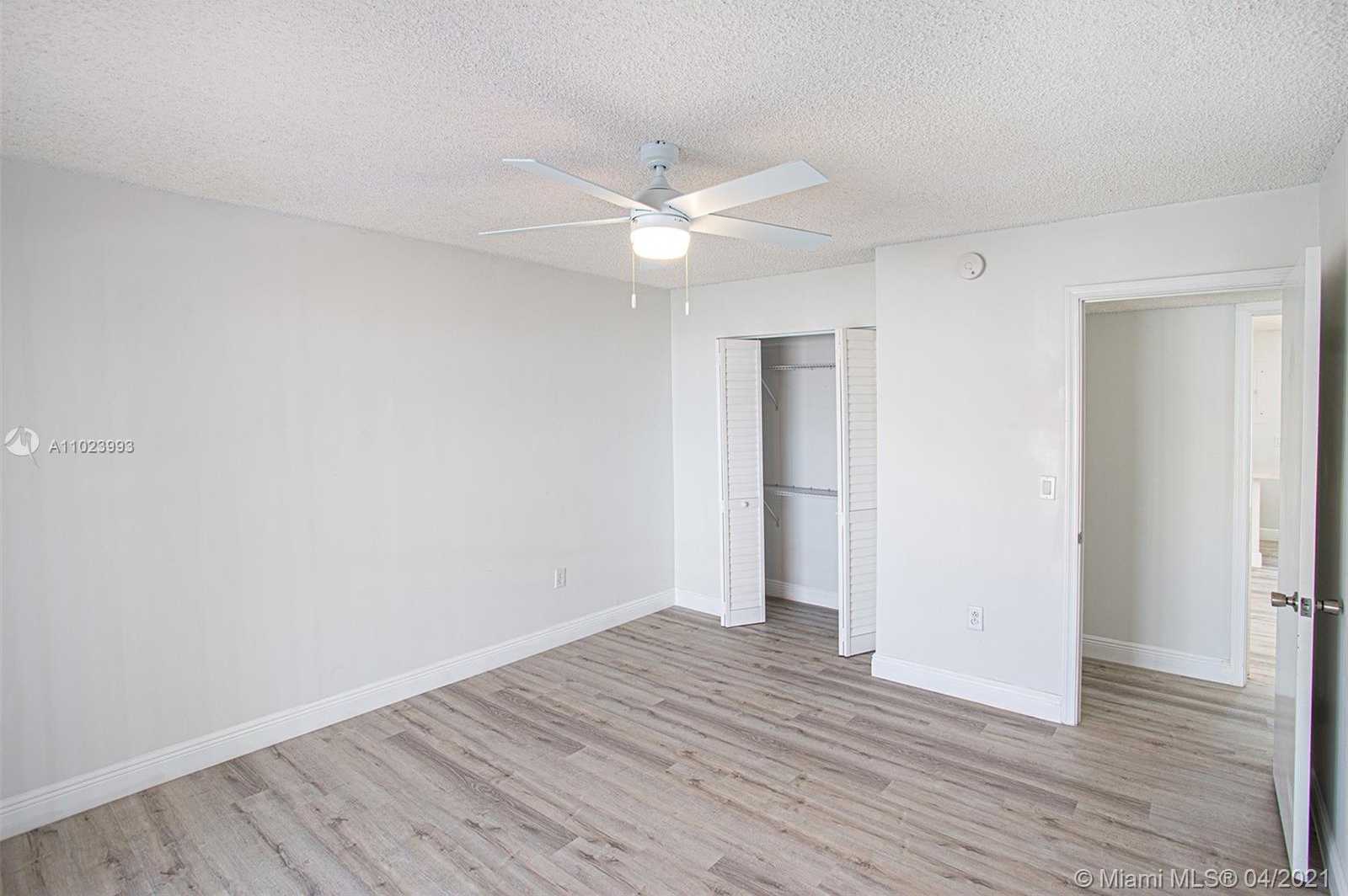 Small Image of 4310 WEST 10TH CT, Hialeah Number 20