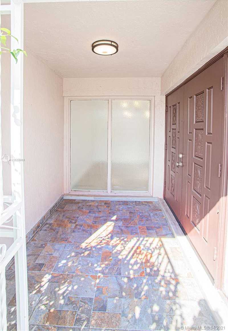 Small Image of 4310 WEST 10TH CT, Hialeah Number 34