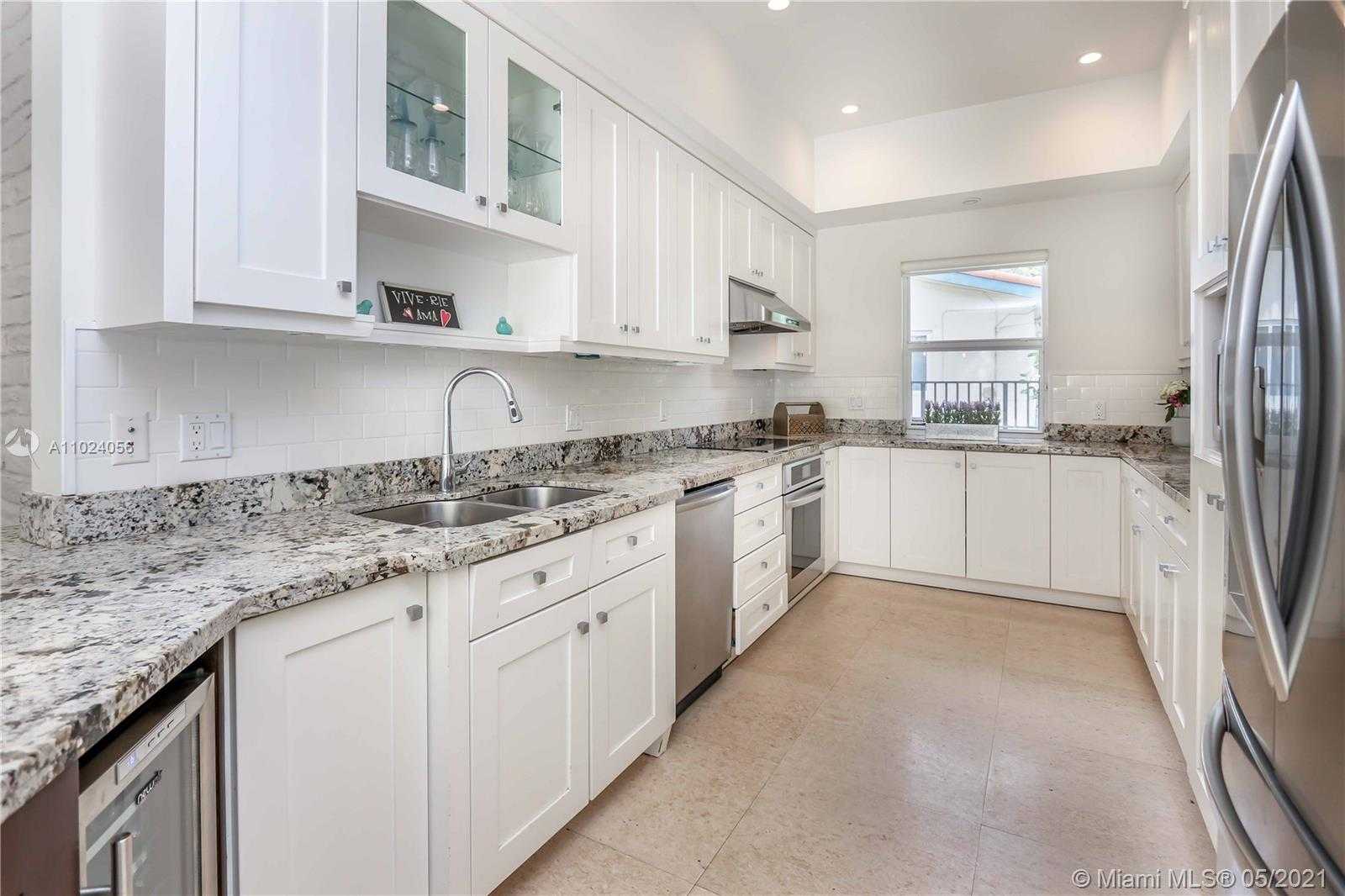 Small Image of 5701 MICHELANGELO ST, Coral Gables Number 10