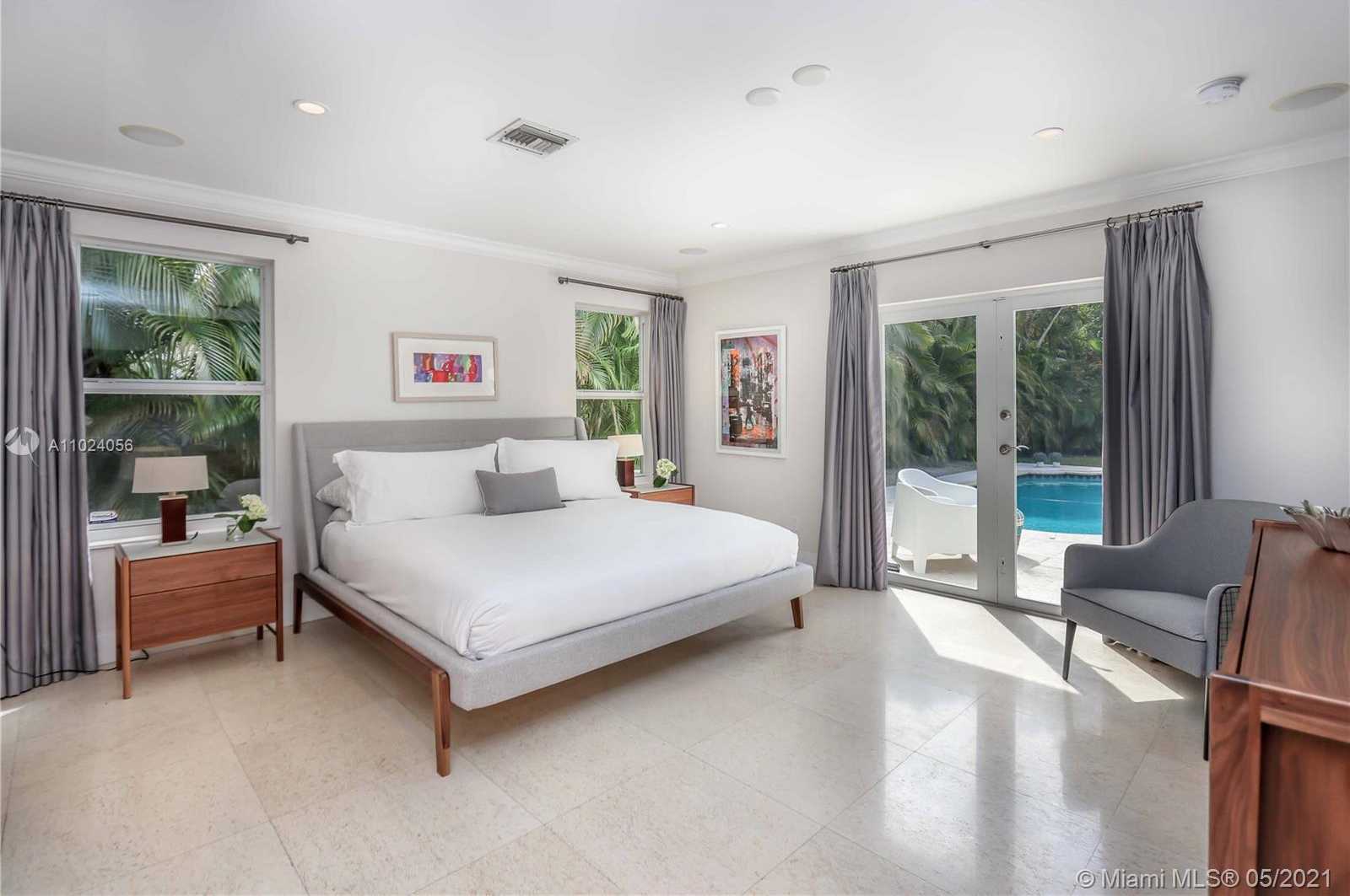 Small Image of 5701 MICHELANGELO ST, Coral Gables Number 15