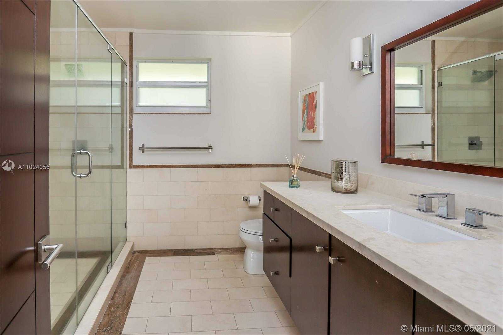Small Image of 5701 MICHELANGELO ST, Coral Gables Number 17
