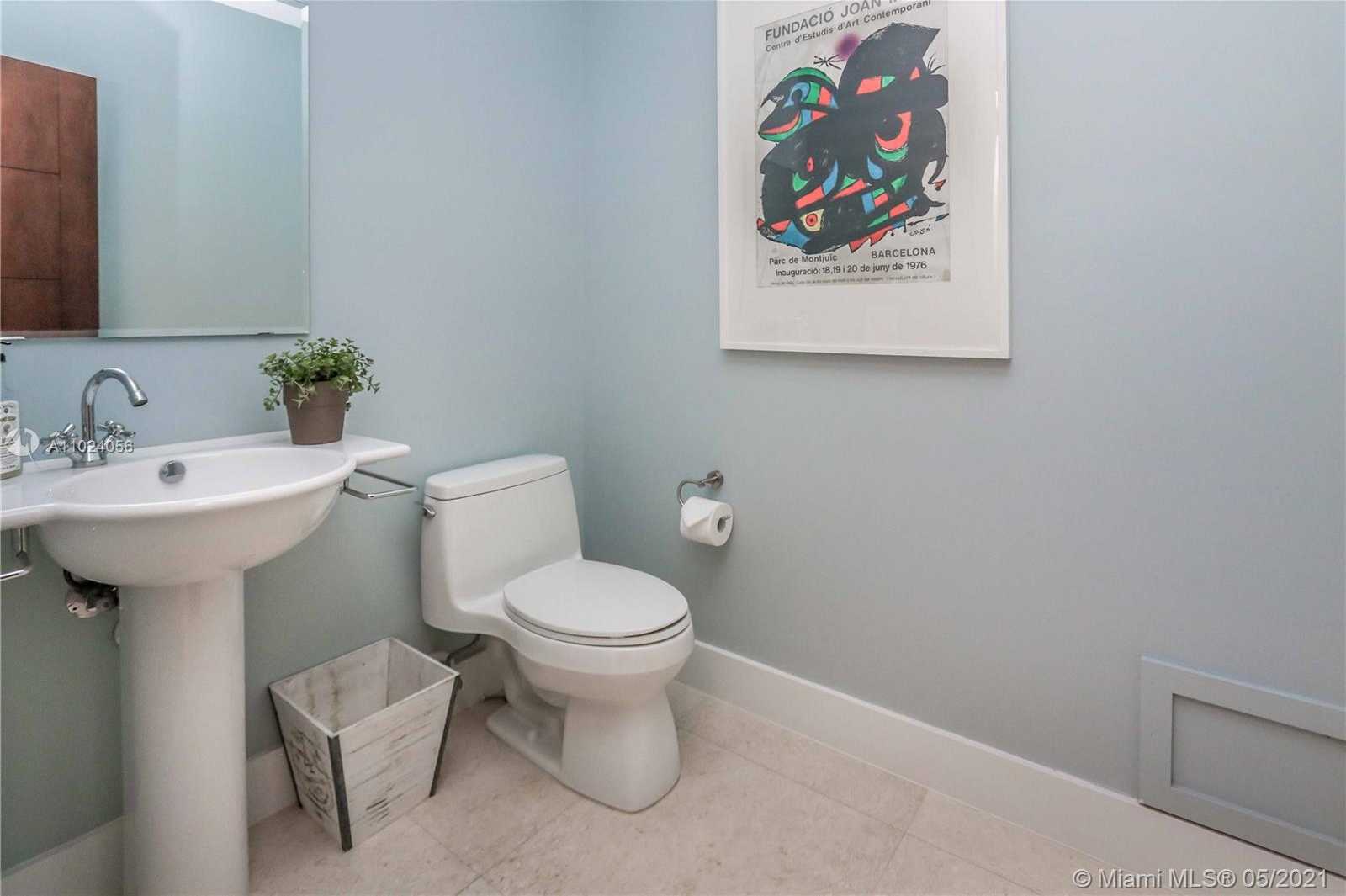 Small Image of 5701 MICHELANGELO ST, Coral Gables Number 24