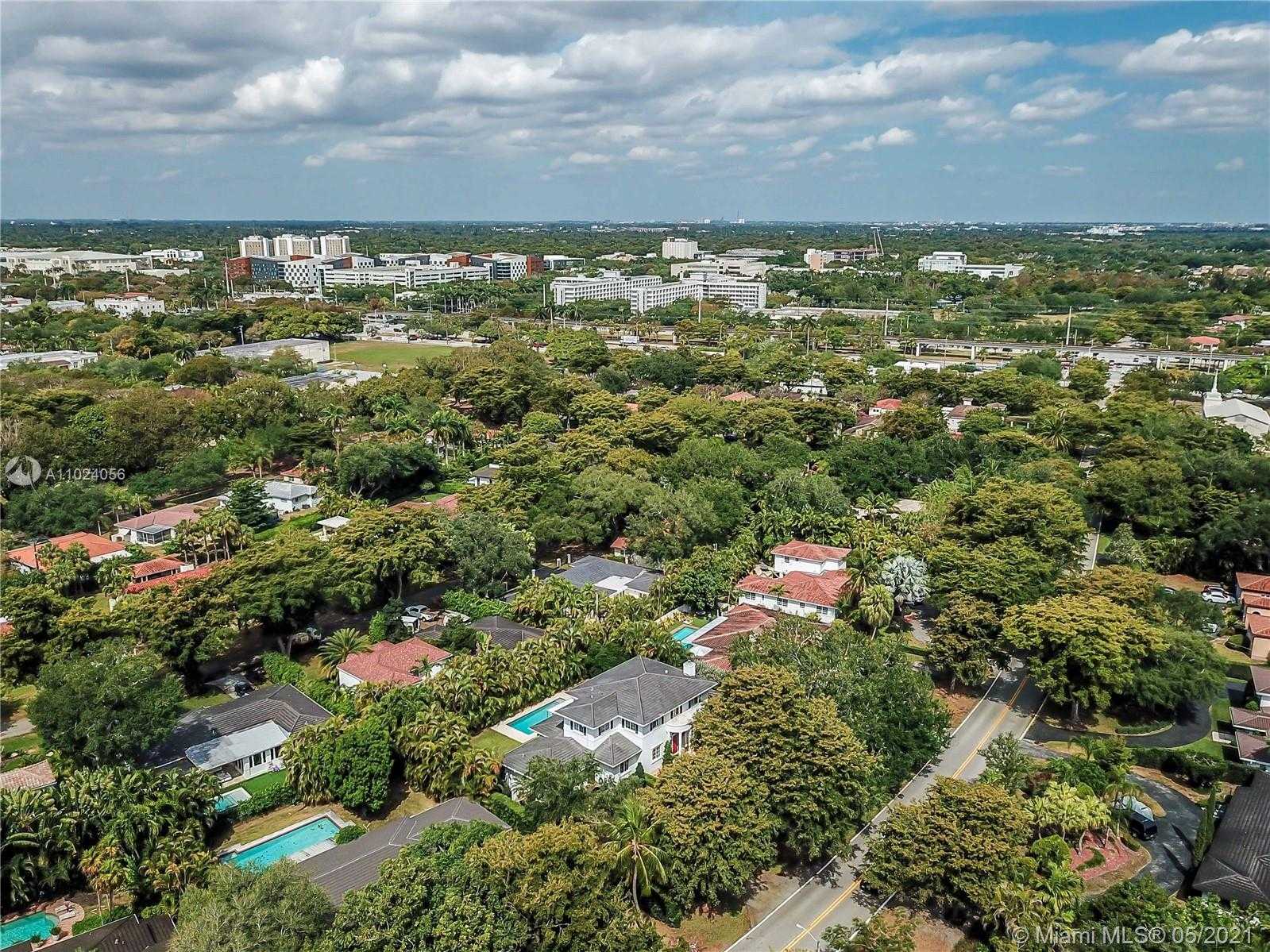 Small Image of 5701 MICHELANGELO ST, Coral Gables Number 31