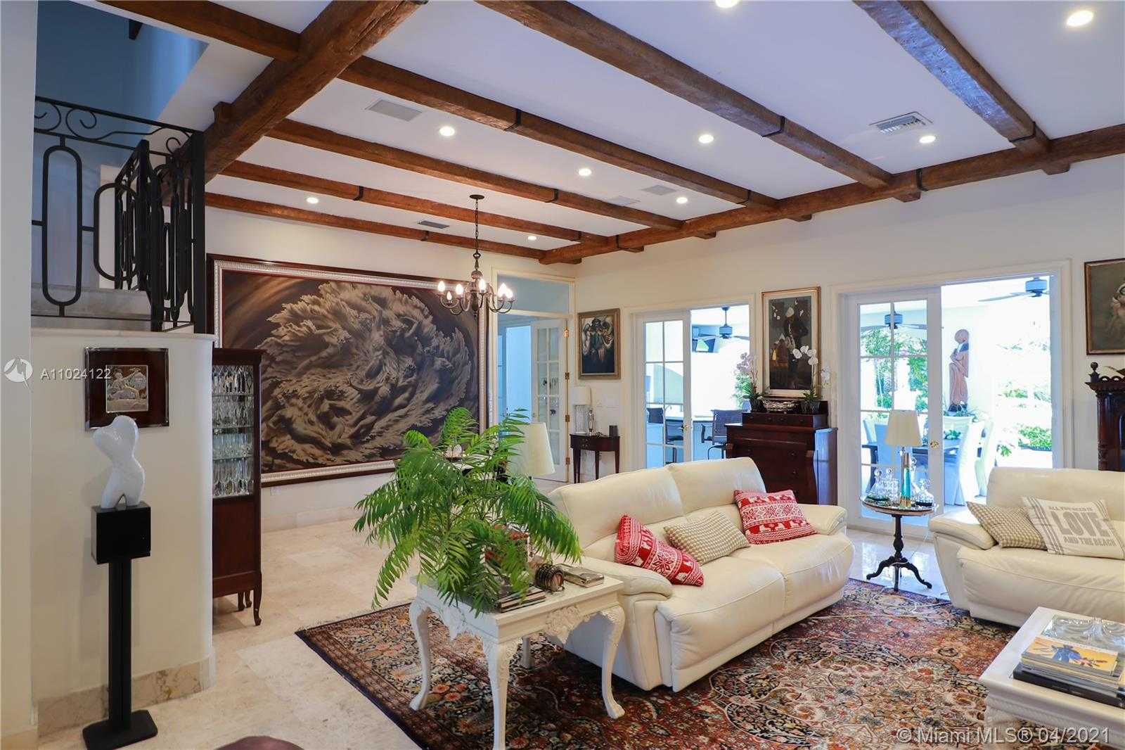 Small Image of 9780 WEST SUBURBAN DR, Pinecrest Number 22