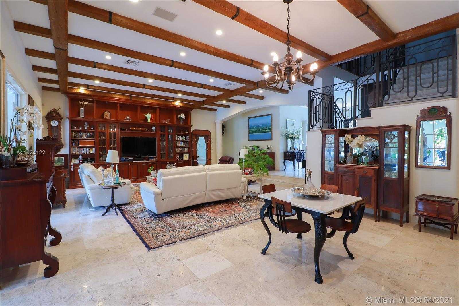 Small Image of 9780 WEST SUBURBAN DR, Pinecrest Number 26