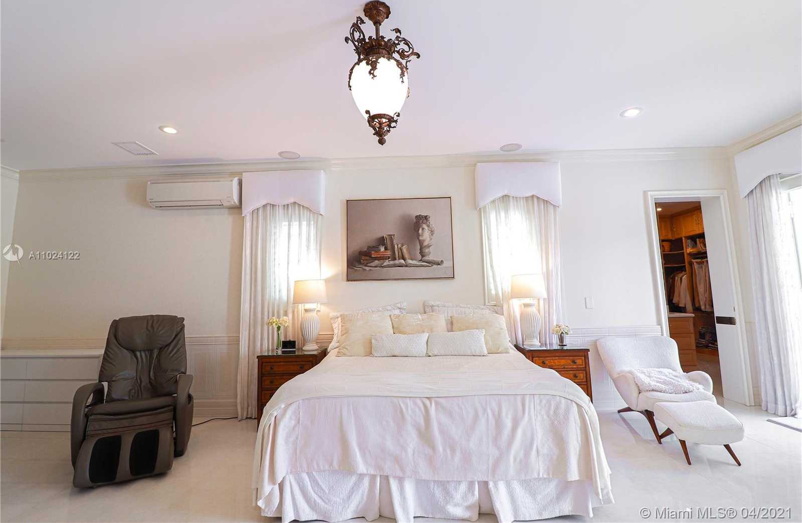 Small Image of 9780 WEST SUBURBAN DR, Pinecrest Number 31